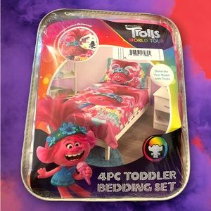 💗Trolls Lotta love 4pc Toddler Bedding Set 💗